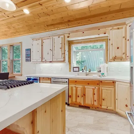 Willow Creek Hideway